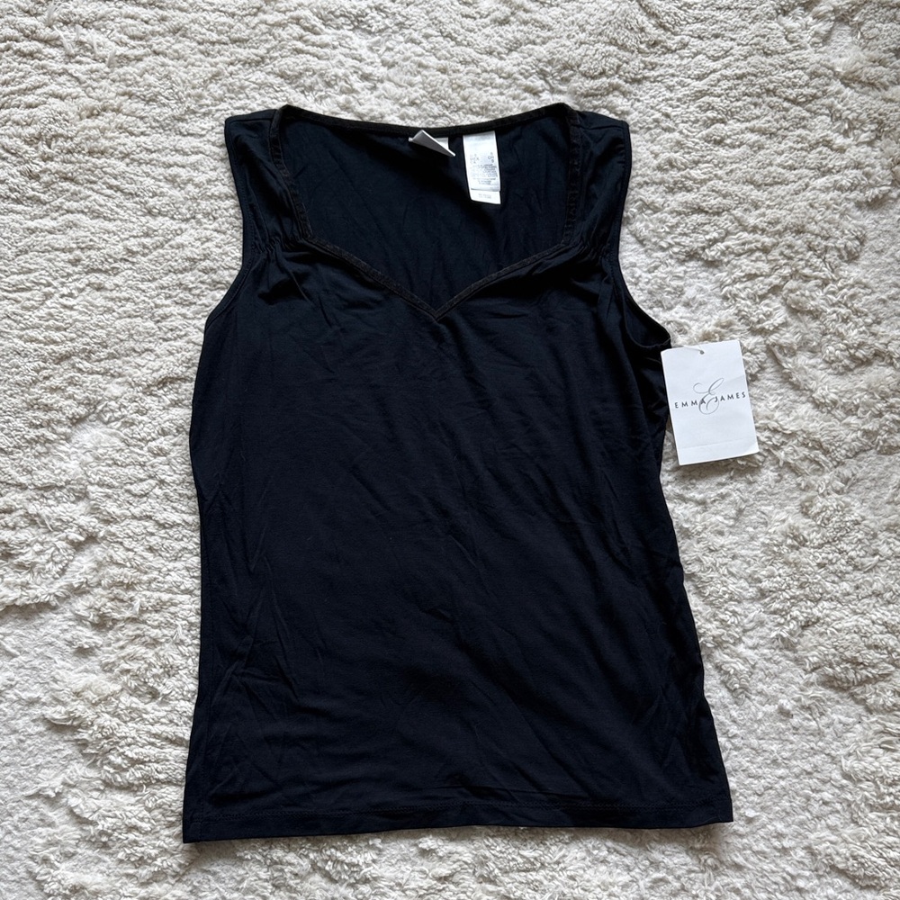 NWT Emma James Black Sleeveless Top